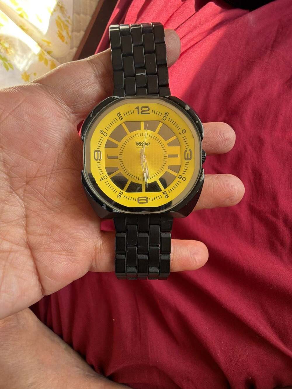 Mossimo MM90290 Large Face Black and Yellow Men's Watch